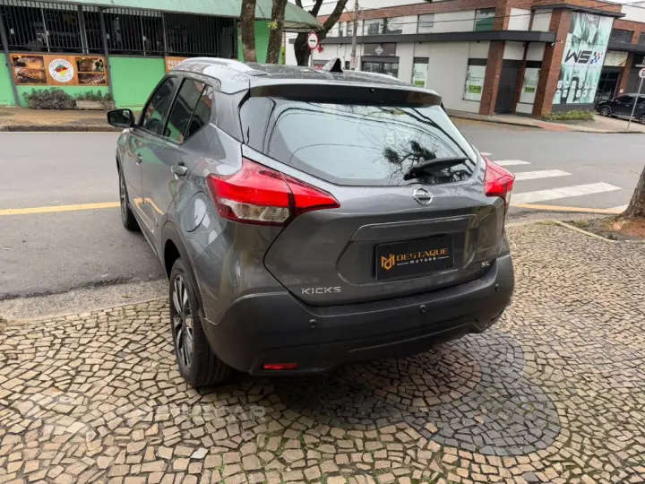 KICKS SL 1.6 16V FlexStar 5p Aut.