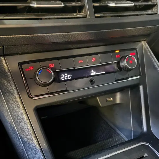 Nivus Highline 1.0 200 TSI Flex Aut.