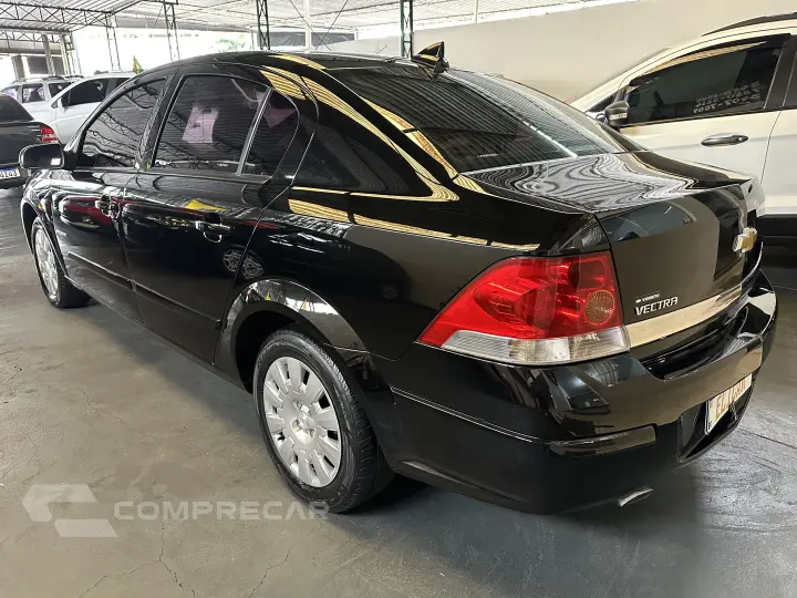 VECTRA 2.0 MPFI Expression 8V