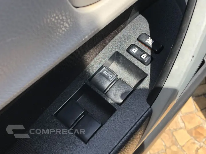 Corolla 1.8 Gli 16V Flex 4P Automático