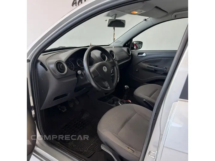VOYAGE 1.0 MI 8V FLEX 4P MANUAL