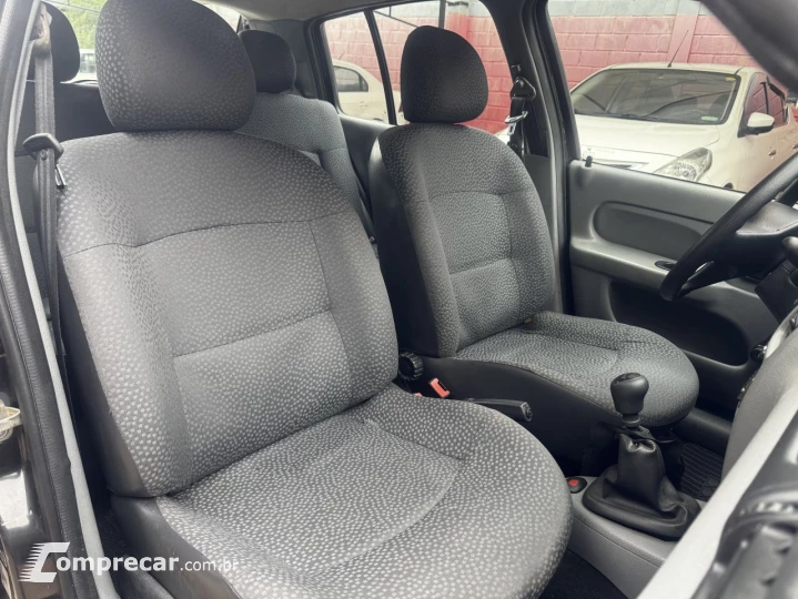 Clio Hatch 1.0 16V 4P FLEX AUTHENTIQUE