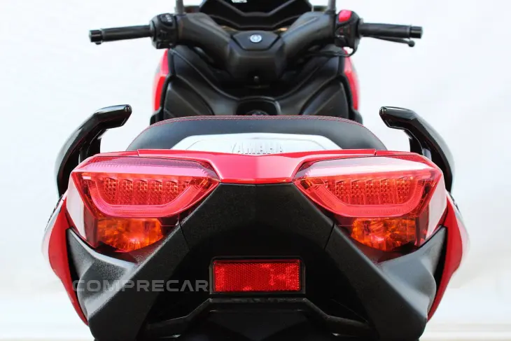 YAMAHA XMAX ABS