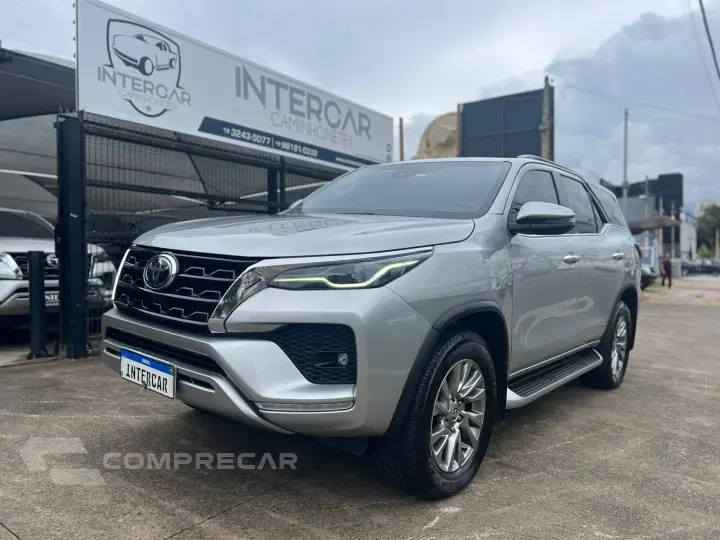 HILUX SW4 2.8 D-4d Turbo SRX 7L 4X4