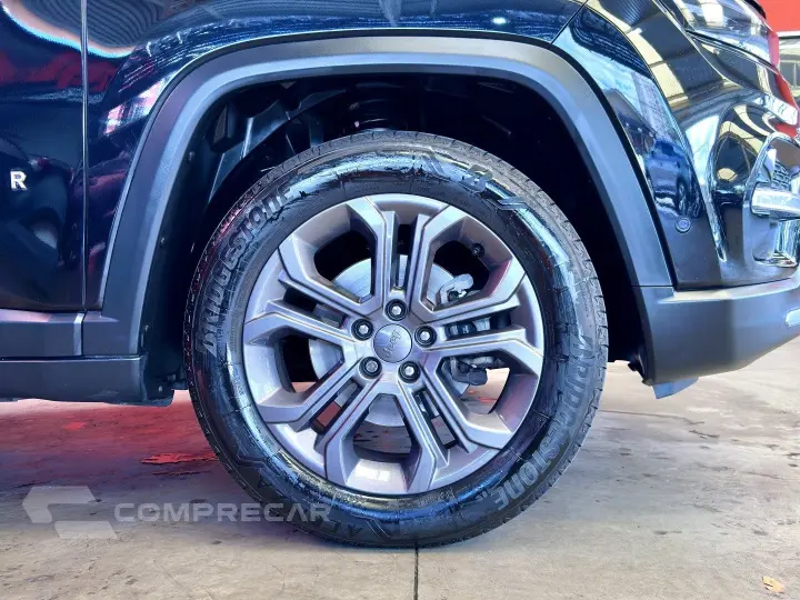 COMMANDER 1.3 T270 TURBO FLEX LONGITUDE AT6