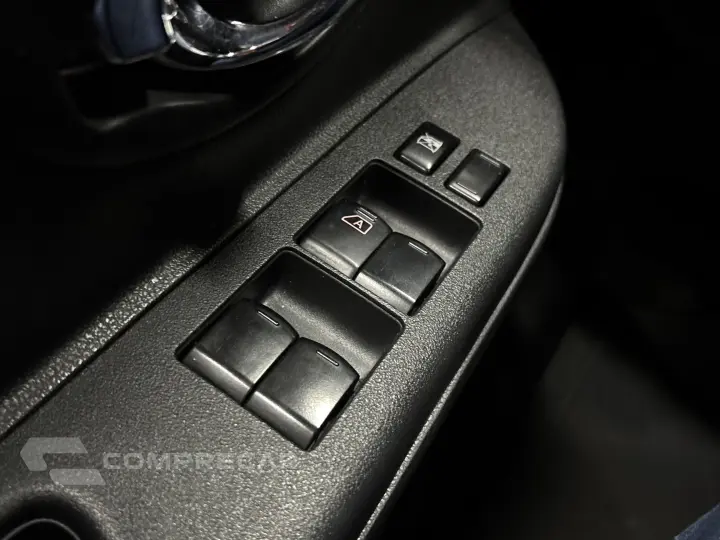 MARCH 1.6 SV 16V FLEX 4P MANUAL