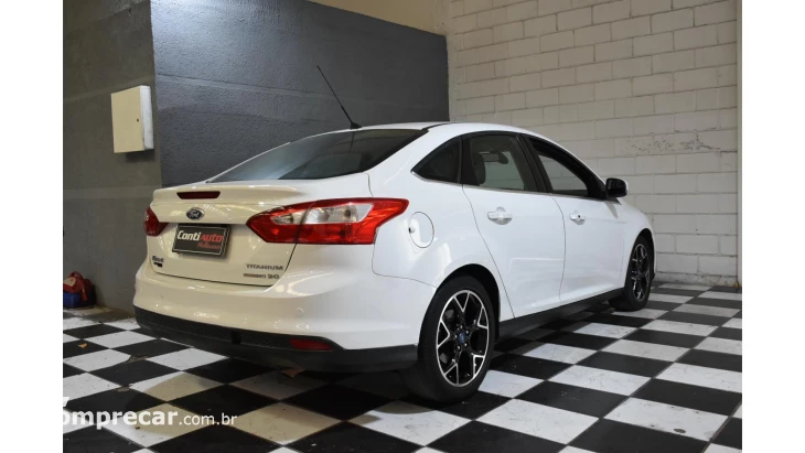 FOCUS SEDAN - 2.0 TITANIUM SEDAN 16V 4P AUTOMÁTICO