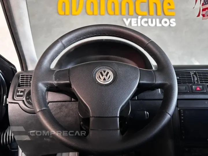 GOLF 1.6 MI SPORTLINE 8V FLEX 4P MANUAL
