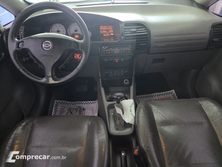 ZAFIRA 2.0 MPFI ELITE 8V FLEX 4P AUTOMÁTICO
