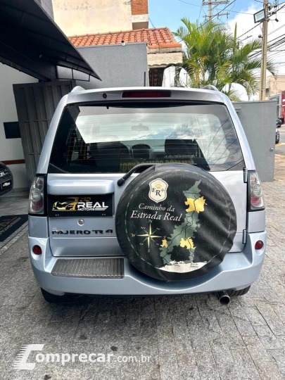 Pajero TR4 2.0/ 2.0 Flex 16V 4x4 Mec.