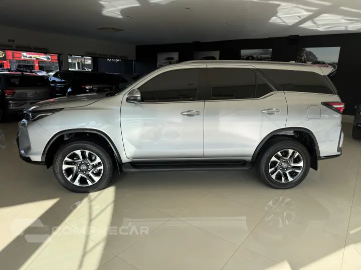 HILUX SW4 2.8 D-4d Turbo SRX Platinum 7L 4X4