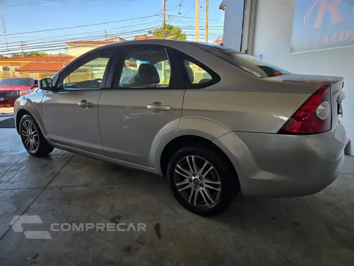 Focus Sedan 2.0 16V/2.0 16V Flex 4p Aut.