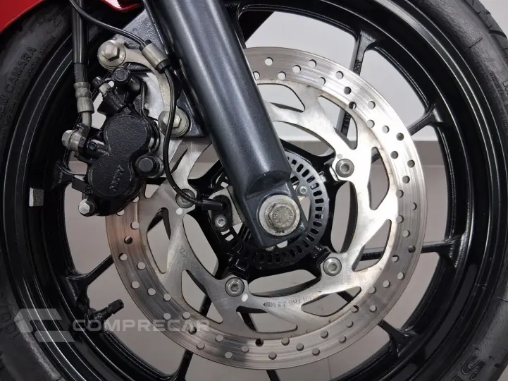 YAMAHA FZ25 FAZER ABS
