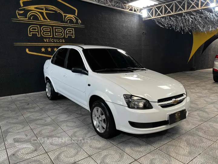 CLASSIC 1.0 MPFI LS 8V FLEX 4P MANUAL