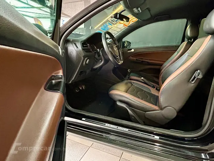 SAVEIRO 1.6 VHT Cross CE 8V