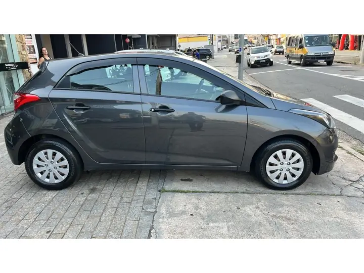 HB20 1.0 COMFORT PLUS 12V FLEX 4P MANUAL