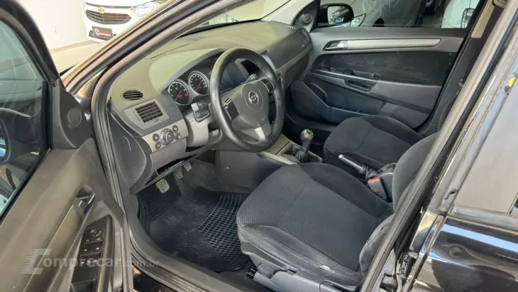 VECTRA 2.0 MPFI GT Hatch 8V