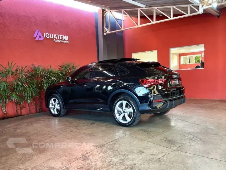 Q3 2.0 40 TFSI GASOLINA SPORTBACK PERFORMANCE BLACK QUATTRO