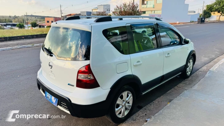LIVINA 1.8 SL X-gear 16V