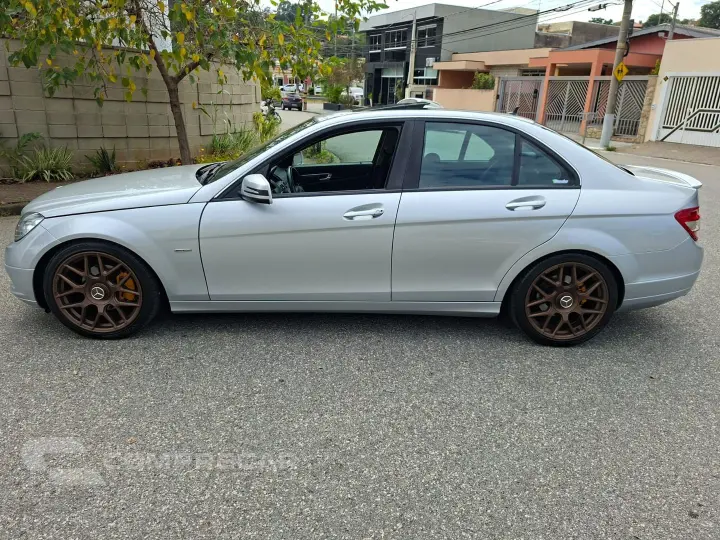 C 180 1.8 Cgi Classic 16V Turbo Gasolina 4P Automático