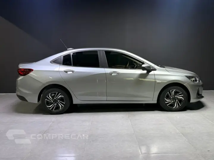 ONIX SEDAN PLUS LT 1.0 12V FLEX 4P MEC.