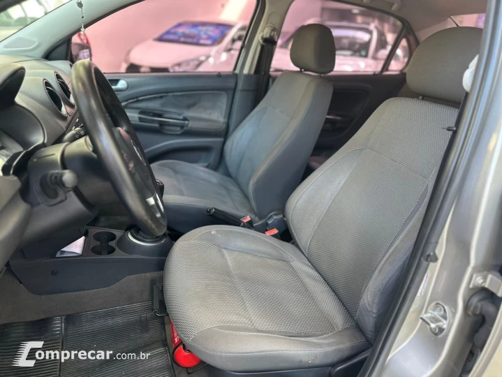 VOYAGE 1.6 MI COMFORTLINE 8V FLEX 4P MANUAL
