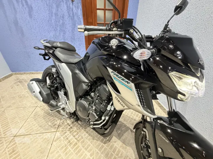 Fazer 250 FZ25