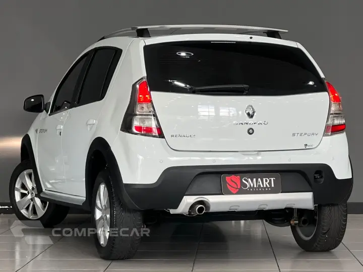 SANDERO 1.6 STEPWAY 16V FLEX 4P AUTOMÁTICO
