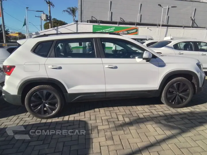 TAOS 1.4 250 TSI TOTAL FLEX COMFORTLINE AUTOMÁTICO