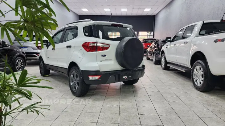 EcoSport FREESTYLE 1.5 12V Flex 5p Aut.