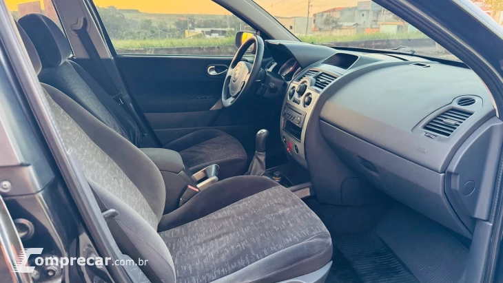 MÉGANE 1.6 Dynamique 16V