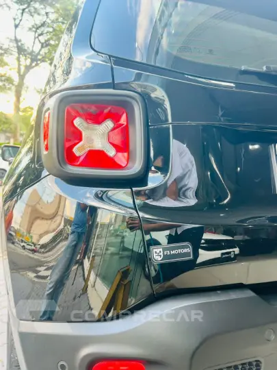 Renegade Longitude 1.8 4x2 Flex 16V Aut.