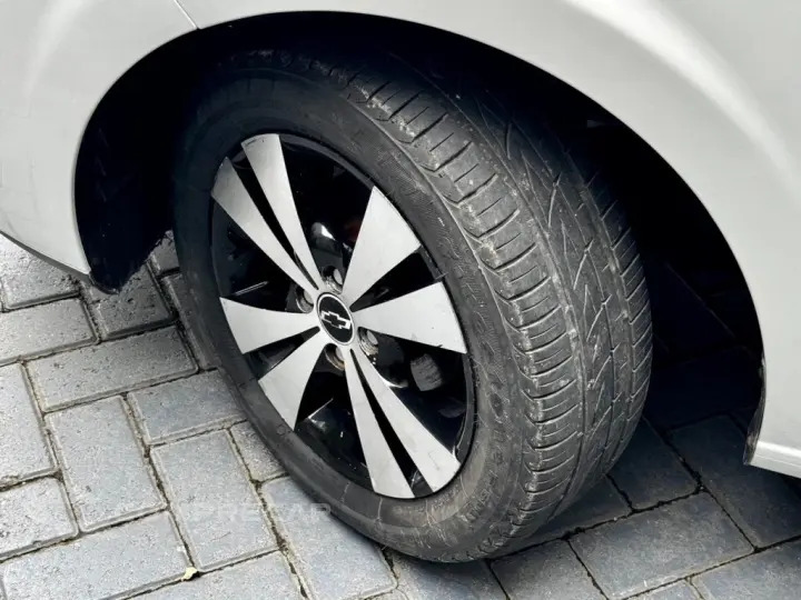 ONIX 1.0 MPFI LT 8V FLEX 4P MANUAL