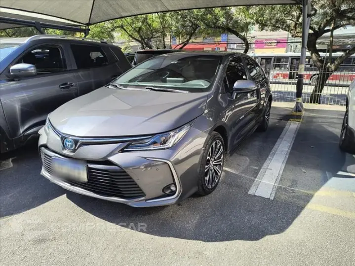 COROLLA 1.8 VVT-I Hybrid Altis Premium