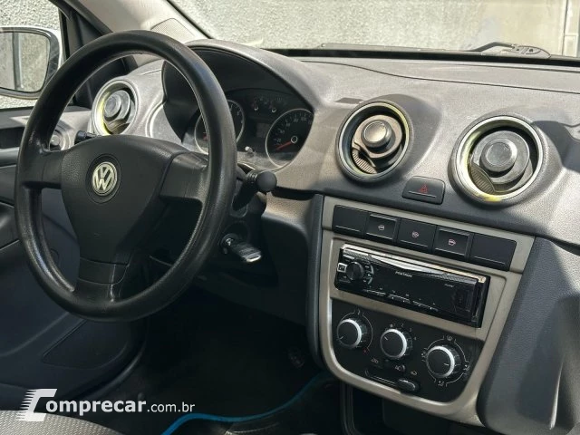 VOYAGE - 1.0 MI 8V 4P MANUAL