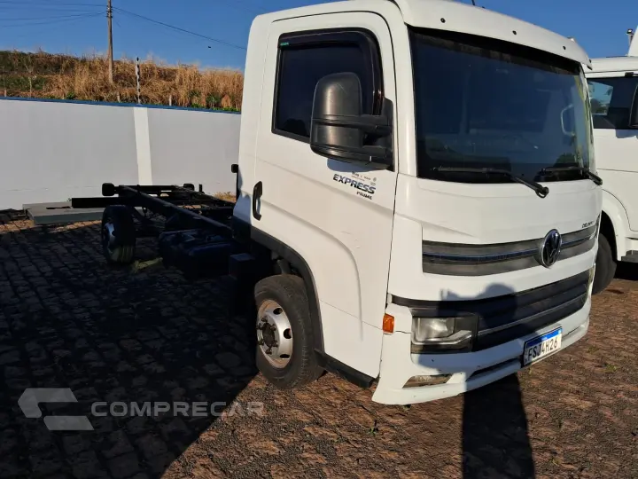 EXPRESS 4X2