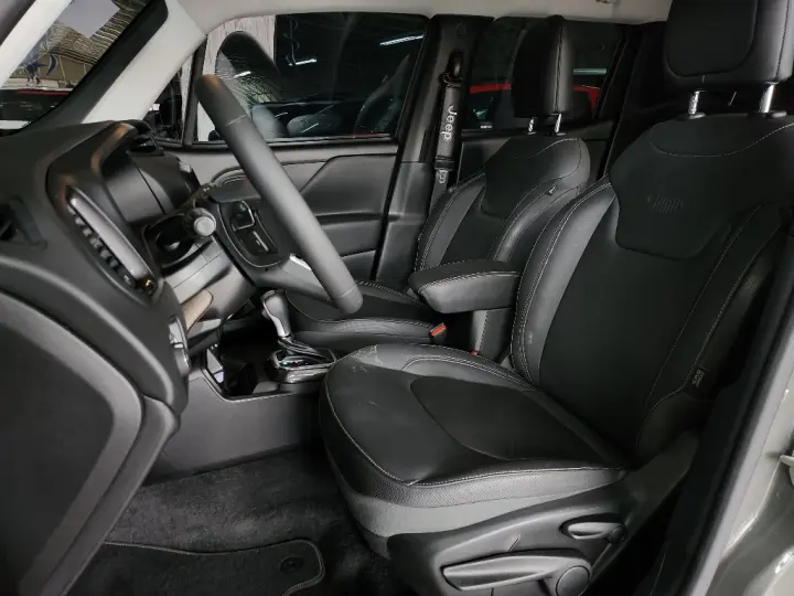 RENEGADE 1.3  T270 TURBO FLEX LONGITUDE AT6