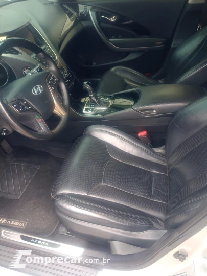 AZERA 3.3 MPFI GLS Sedan V6 24V