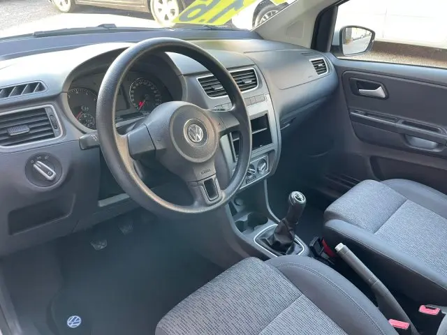 FOX - 1.6 MI 8V 4P MANUAL