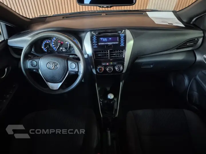 YARIS 1.3 16V FLEX XL MANUAL