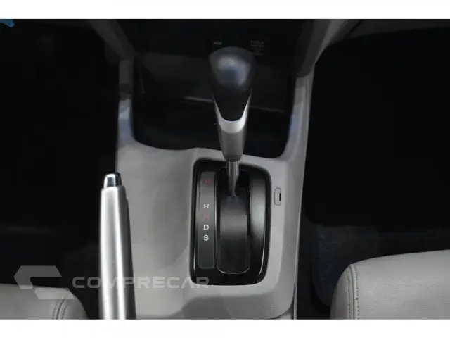 CIVIC - 1.8 EXS 16V 4P AUTOMÁTICO