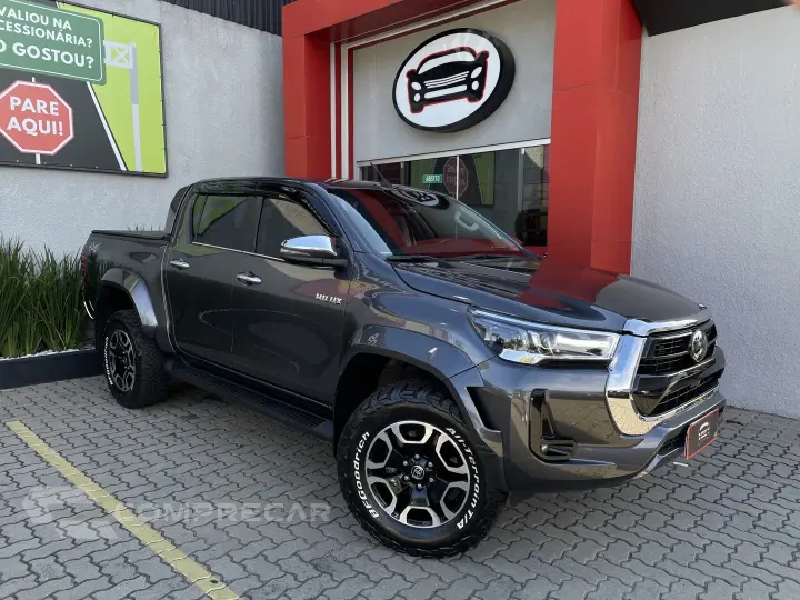 HILUX 2.8 D-4D TURBO DIESEL CD SRX PLUS 4X4 AUTOMÁTICO