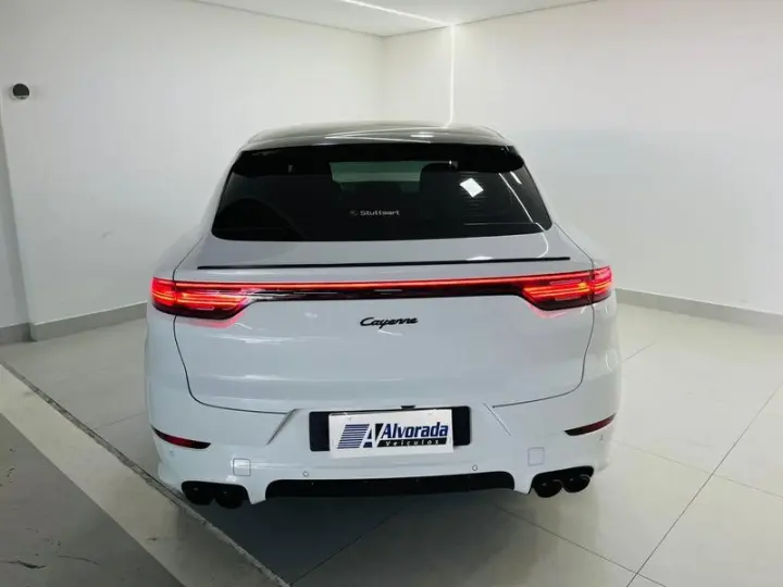 CAYENNE CP PHE