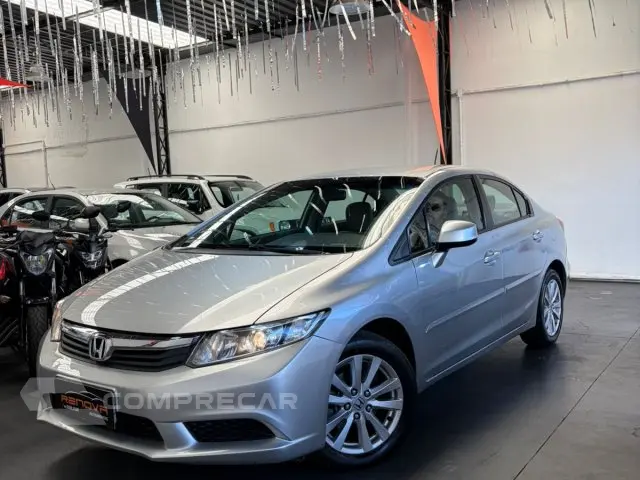 CIVIC - 1.8 LXS 16V 4P AUTOMÁTICO