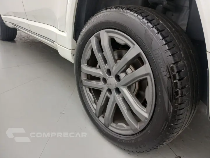 COMMANDER 2.0 HURRICANE 4 TURBO GASOLINA OVERLAND AT9