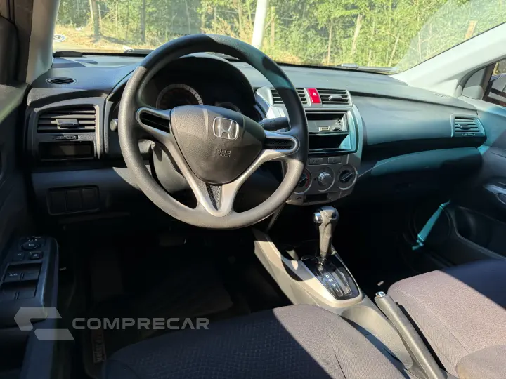 CITY 1.5 DX Sedan 16V