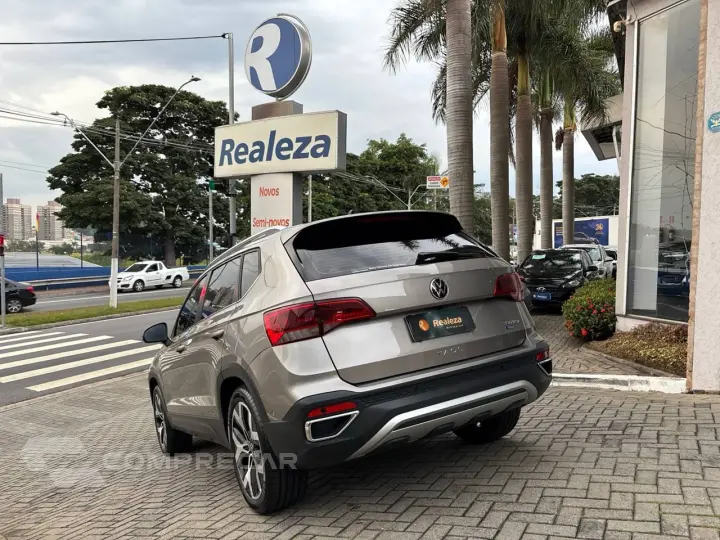 TAOS Highline 1.4 250 TSI Flex Aut.