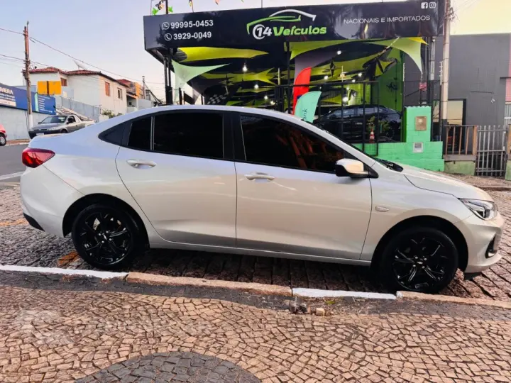 ONIX SEDAN Plus LTZ 1.0 12V TB Flex Aut.