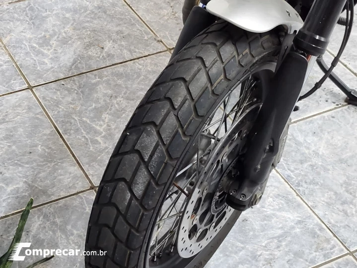 Scrambler 800
