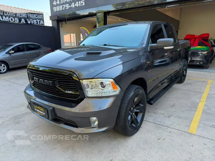 Classic 5.7 V8 Gasolina Laramie Night Edition Cd 4X4 Automát